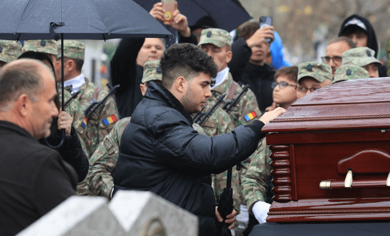Nepotul fostului antrenor