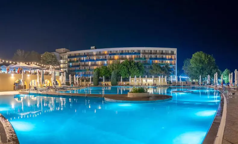 safir-blue-resort-saturn