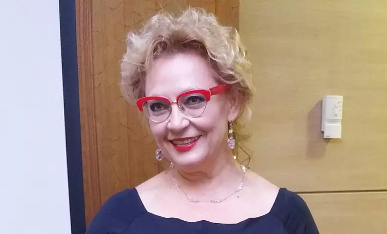 mihaela tatu nu gateste de craciun 4