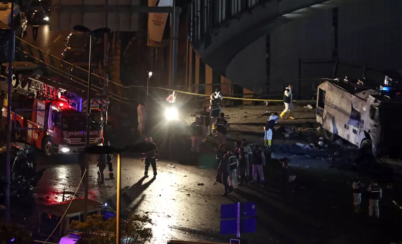 explozii la istanbul