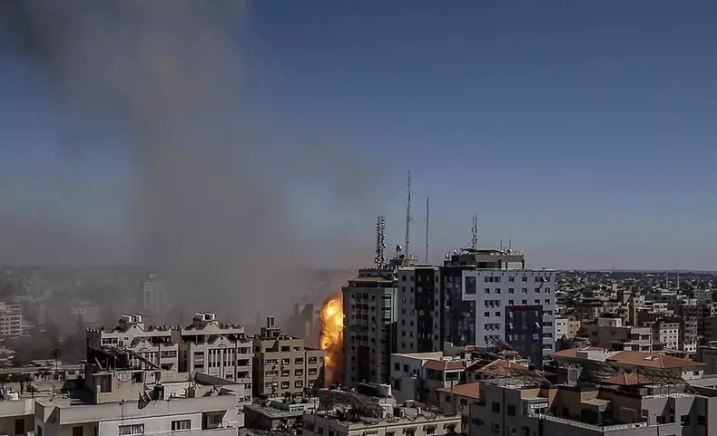 Israeli air-strike hits Al-Jalaa tower in Gaza