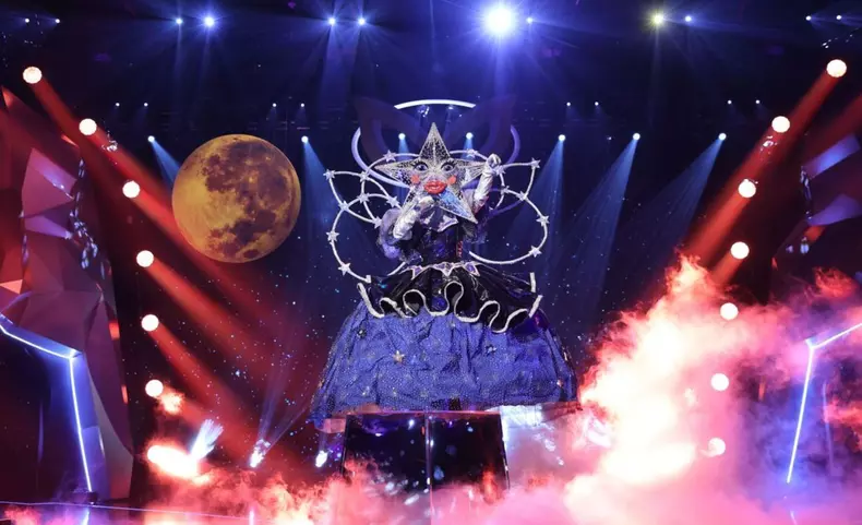 cine-este-steaua-de-la-masked-singer-1-1