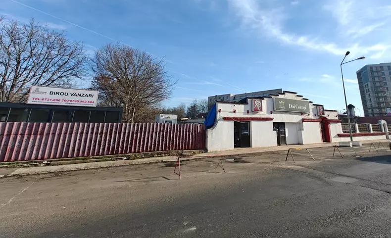 Restaurantul „Doi Cocoși” din Sectorul 1 este istorie. Buldozerele l-au demolat. Foto: Libertatea