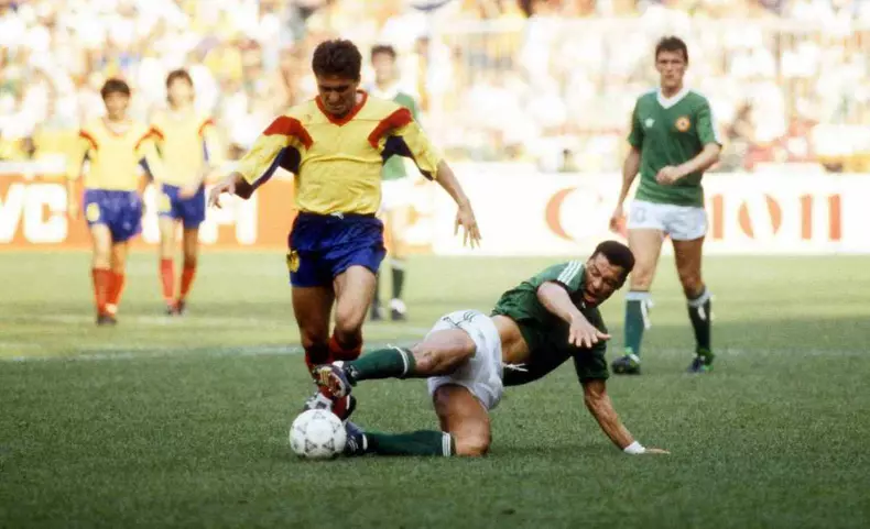 Imagine de arhiva cu Gica Hagi intr-un meci cu Irlanda la World Cup 1990. Foto: Imago Images