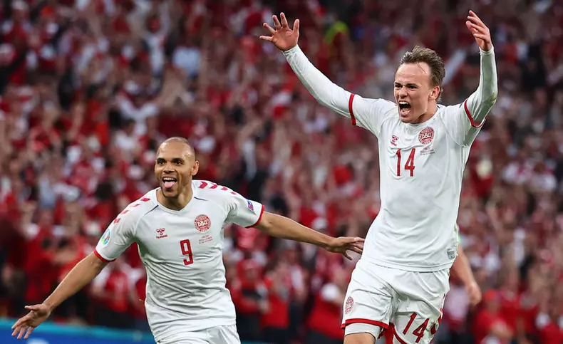 Group B Russia vs Denmark