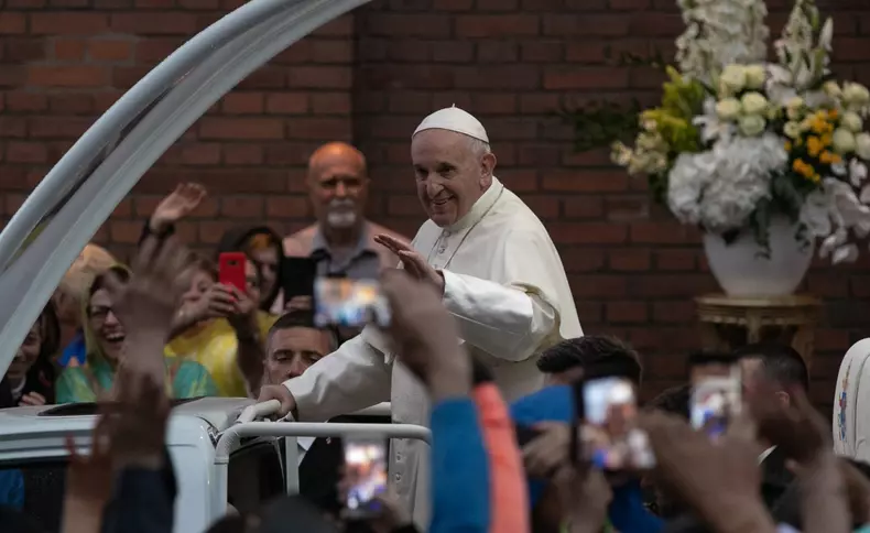 Papa Francisc, în timpul vizitei în România, în 2019. Foto Vlad Chirea