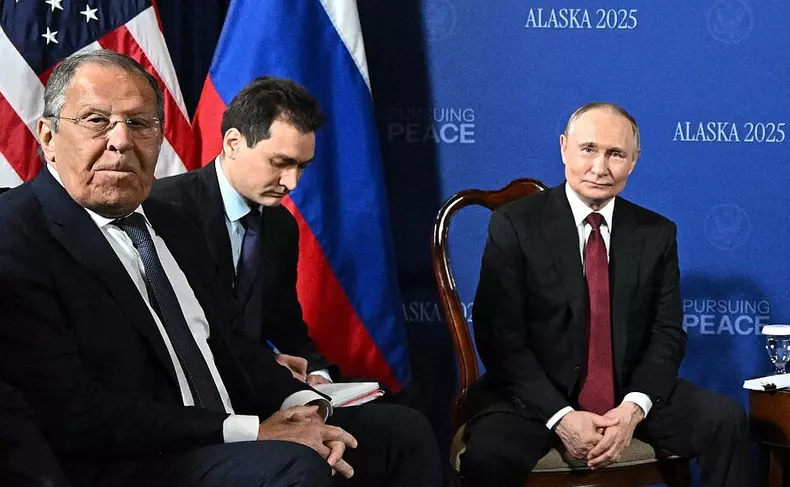 Trump, Putin begin talks at Alaska summit