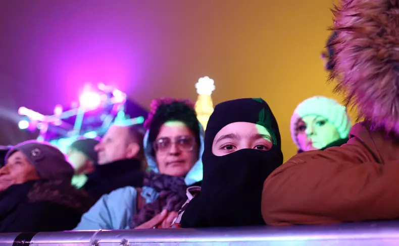 revelion in strada 12