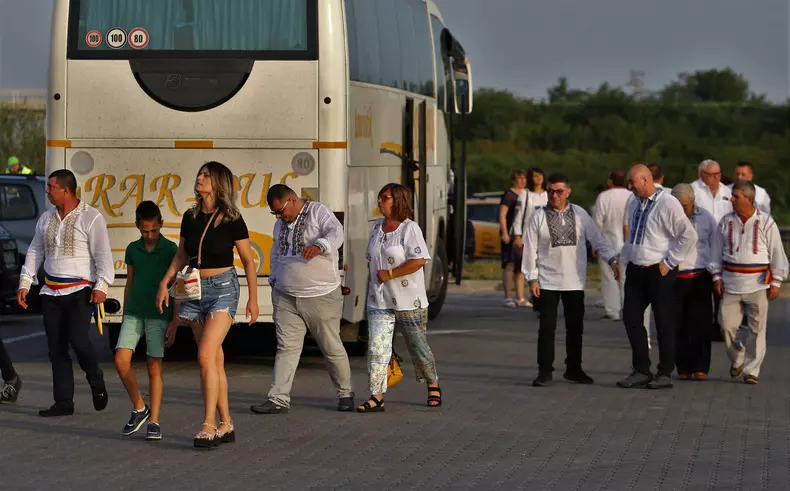 3011968303550622833719476905654850346352859n