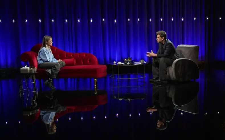 Ramona Dumitrescu si Mihai Ghita in emisiunea In Oglinda de la Kanal D