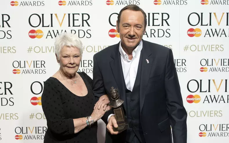 Judi Dench, despre Kevin Spacey şi Harvey Weinstein: " Nu poţi nega cuiva un talent"