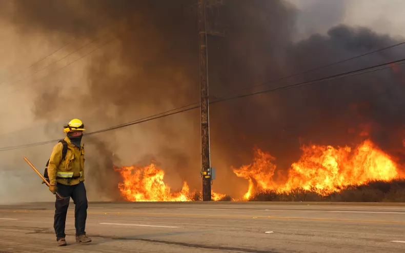 Incendii devastatoare în California