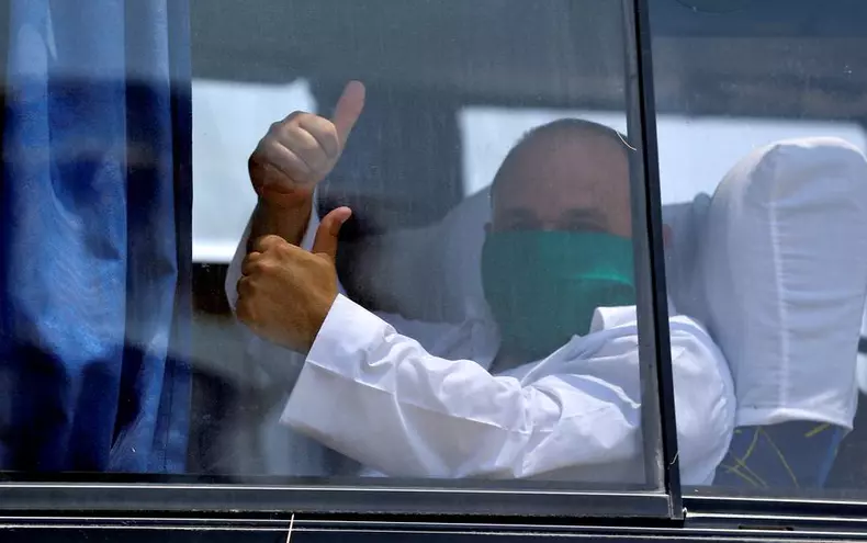 Cuban doctors travel to Italy to help fight pandemic