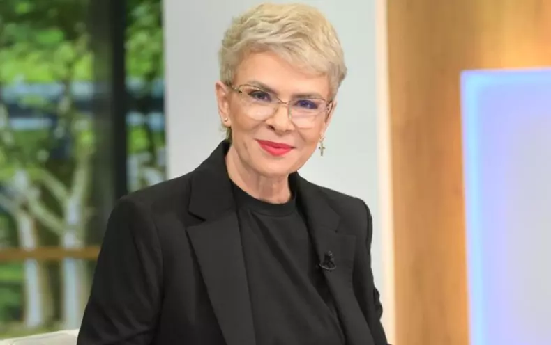 teo trandafir vacanta colibita 5