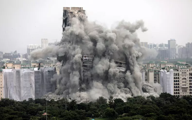 India's highest towers demolished over violations of building codesNoid Supertech Twin Towers demolished over building codes violations, biggest structure demolished in India to date