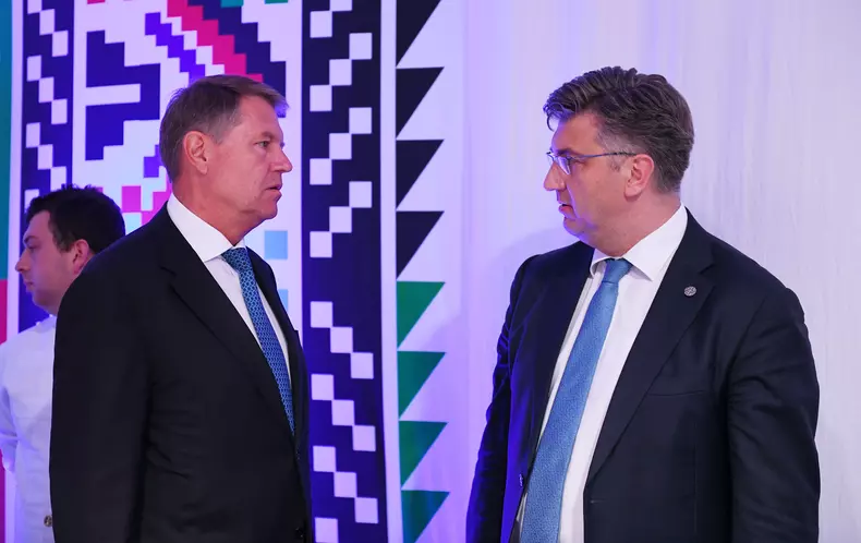 original_participare_la_reuniunea_informala_a_consiliului_european_10