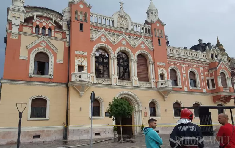 Palatul Episcopal din Oradea distrus de incendiu nu este asigurat