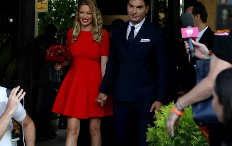 imagini-de-la-cununia-lui-cristi-borcea-cu-valentina-pelinel-2