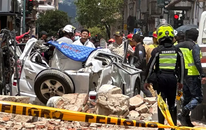 15 dead after 6.5 magnitude earthquake hits Ecuador and Peru