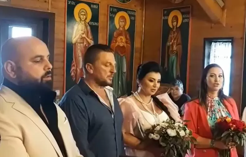 adriana-bahmuteanu-copil-cu-logodnicul-george-3