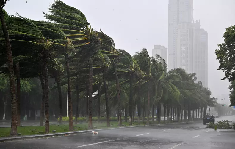 (SpotNews)CHINA HAINAN HAIKOU SUPER TYPHOON YAGI (CN)