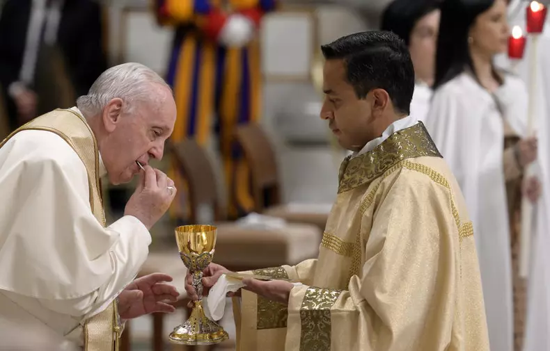 Pope Francis' Easter Vigil Mass
