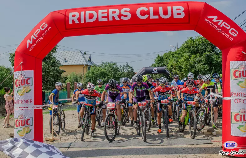 Livada cu Ciresi 2016_start