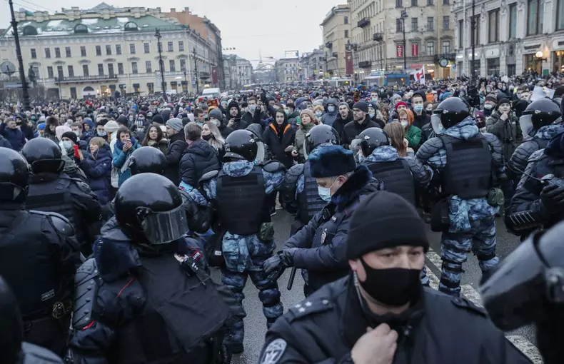 An unauthorized protest in support of Navalny in St. Petersburg