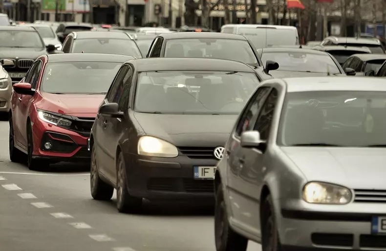 mitus-trafic-bucuresti-1