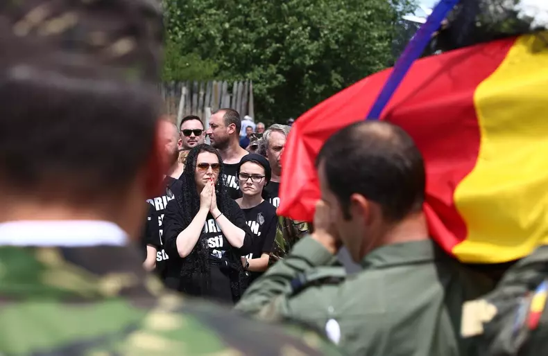 Pilotul Florin Rotaru, înmormântat la Fetești