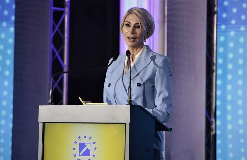 mitus-congresul-femeilor-din-pnl-7