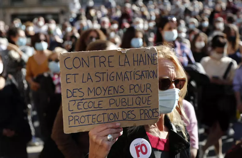 Protest în Franța împotriva uciderii profesorului Samuel Paty | Foto: EPA