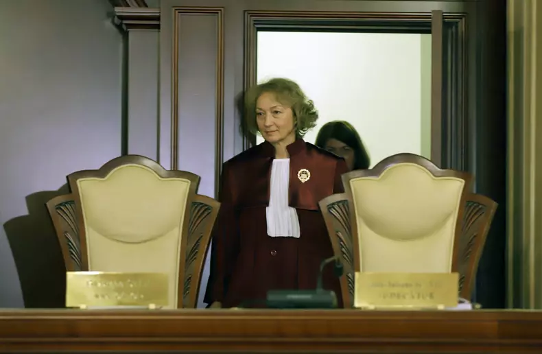 Imagine cu judecătorii CCR în noua componență, după ce Simina Tănăsescu a devenit președinta Curții. Foto: Dumitru Angelescu / Libertatea