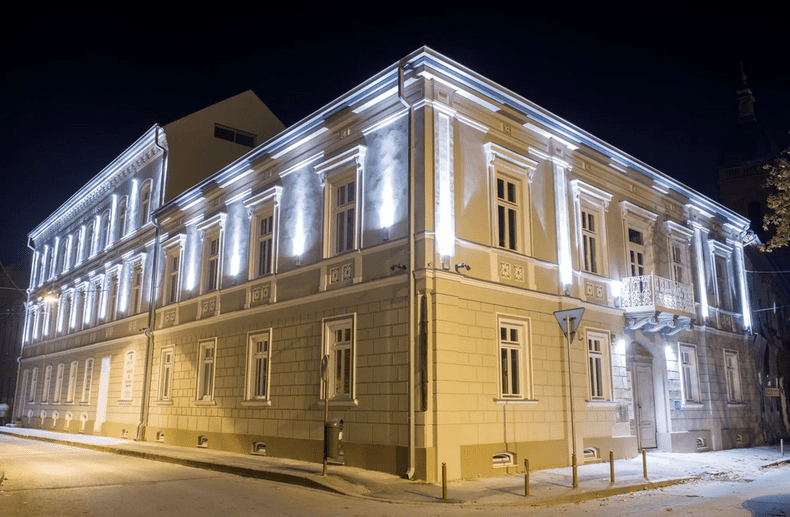 Screenshot 2025-11-04 at 16-40-56 Timișoara Timiş - Proprietăți de lux de vânzare