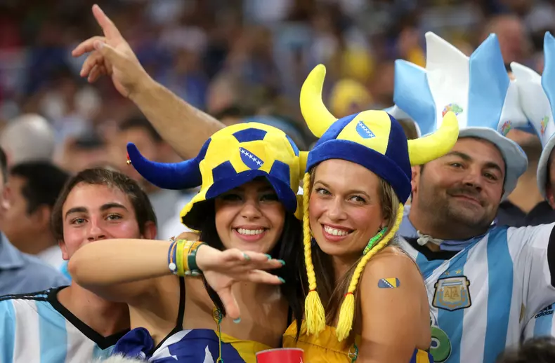 bosnia-arg-suporteri.jpg