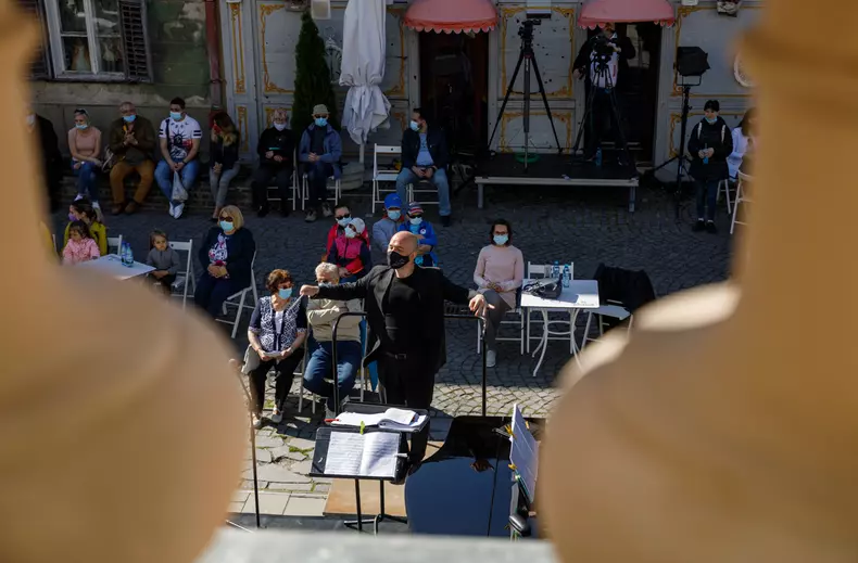 vaccinare filarmonica sibiu vlad chirea