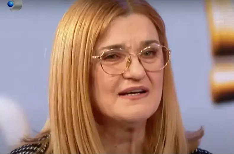 elisabeta-lipa-in-lacrimi-2