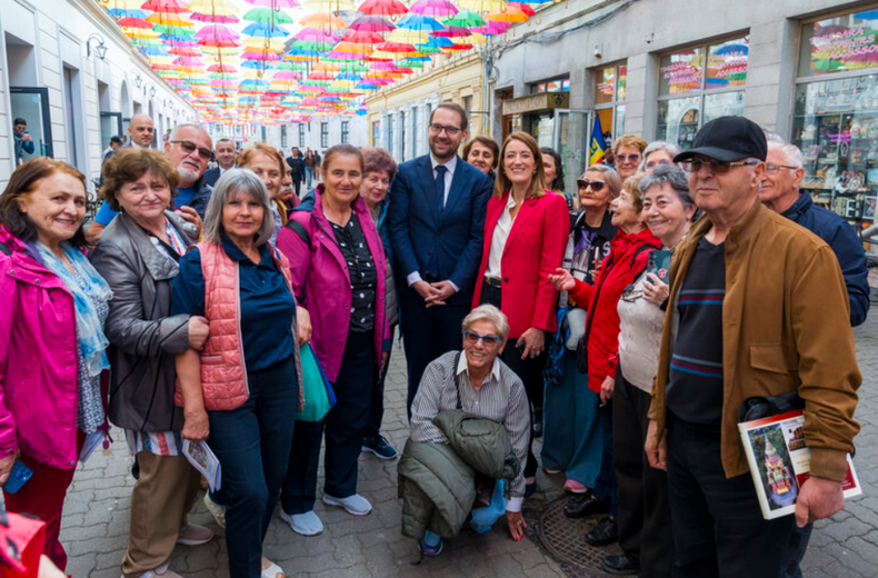 Roberta Metsola și Dominic Fritz  -6