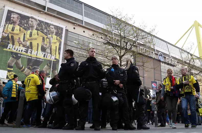 Borussia Dortmund team bus involved in explosion