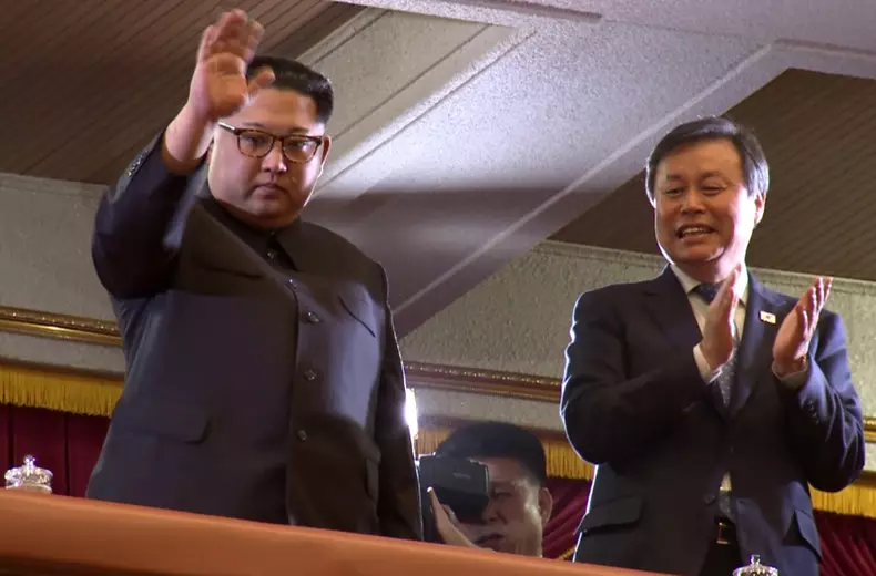 South Korea's Art Troupe perform in Pyongyang