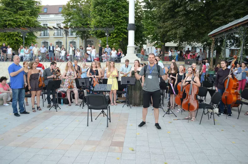 Sunset Sea-mphony, seara 1 (4)