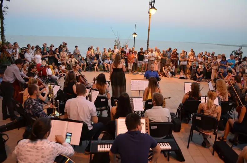 Sunset Sea-mphony, seara 1 (5)