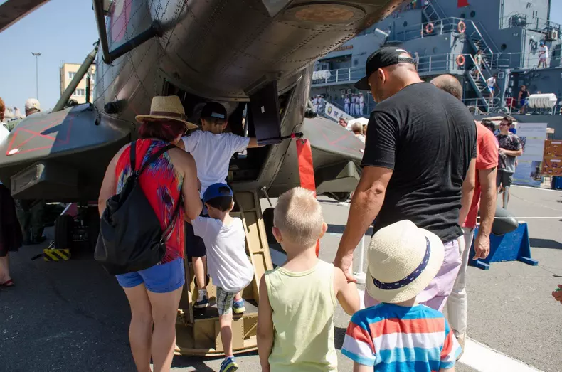 port militar constanta 9