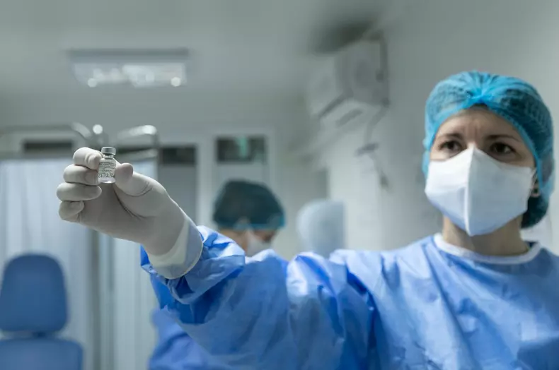 vaccinare anti-covid_vlad chirea