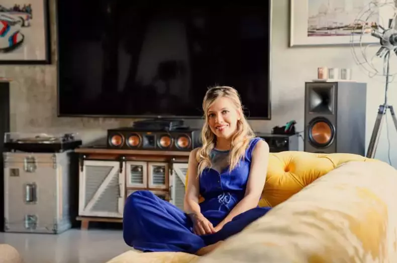 Andreea și Cabral Ibacka - imagini casă (6)