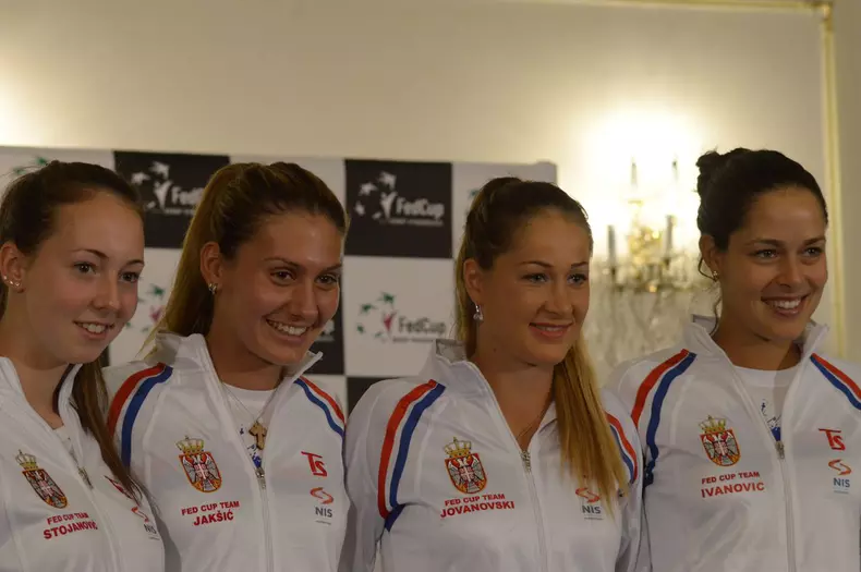 fed_cup_bun_2_01.jpg