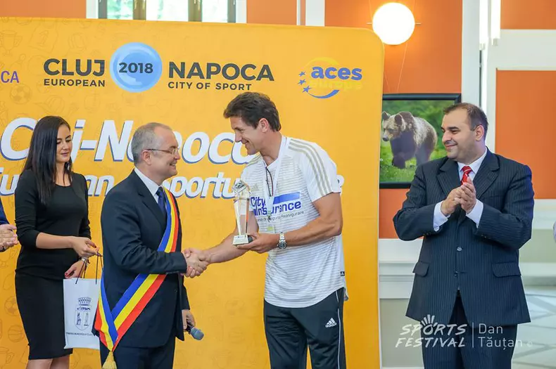 35286067_574238412991458_4642436292049633280_n