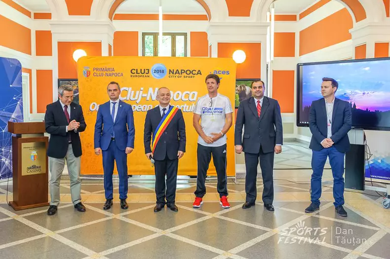 35295385_574238406324792_8492275217601658880_n