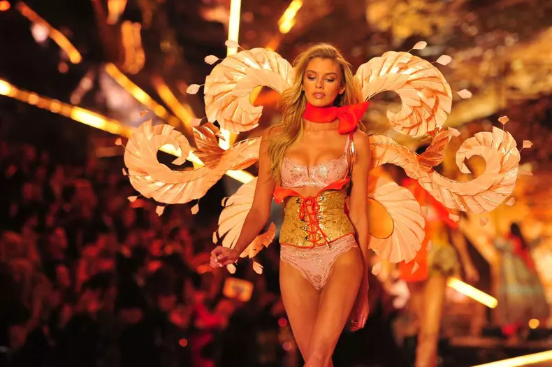 2018 Victoria's Secret Fashion Show