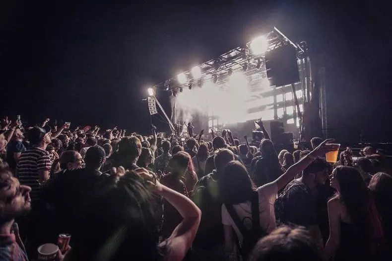 living-rock-plaja-tuzla